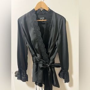 TAHARI black blouse size M